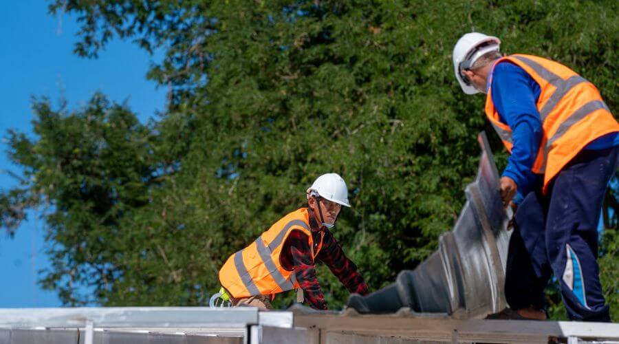 Professional new roof installation services in Regina, NM